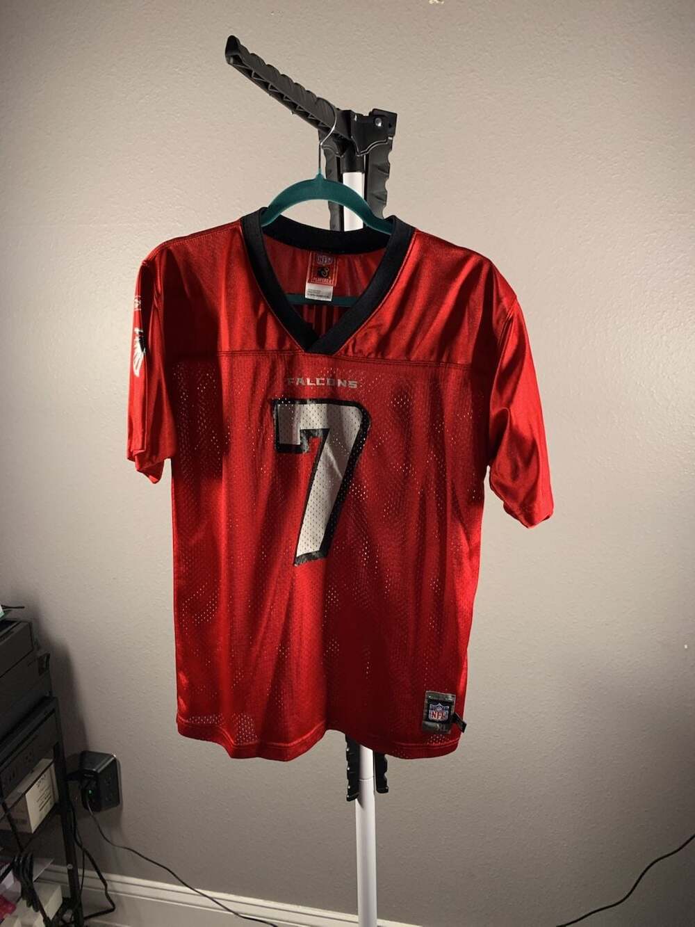 Reebok NFL Players Inc Atlanta Falcons Michael Vick #7 Youth Red Replica Jersey